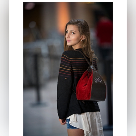 ZYGGY'S VERSATILE SUÈDE BACKPACK - Picture 6 of 7